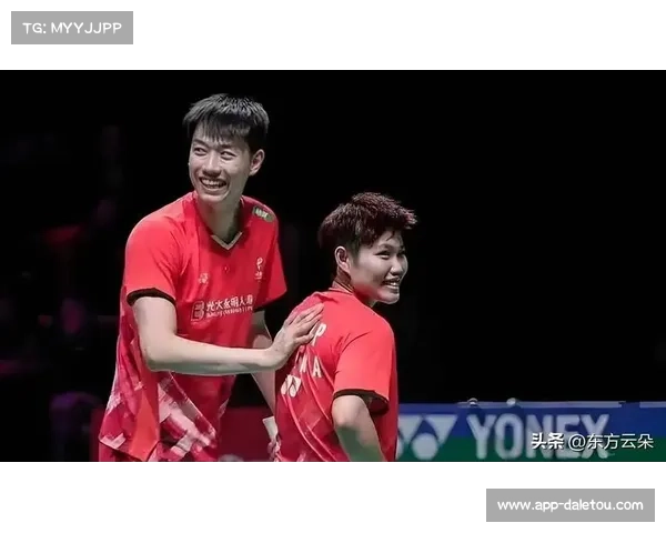 冯彦哲黄东萍携手战胜队友勇夺混双冠军 首次登顶香港创造历史