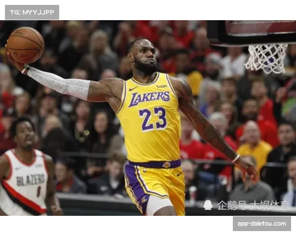 香珀特：詹姆斯会愿意为赢球降薪，钱反正怎么都能赚到